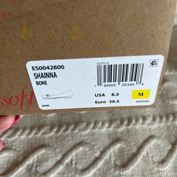 NEW! Euro Soft by Sofft Cream Color Ballet Flats Women’s Size 8.5 - Picture 15 of 16